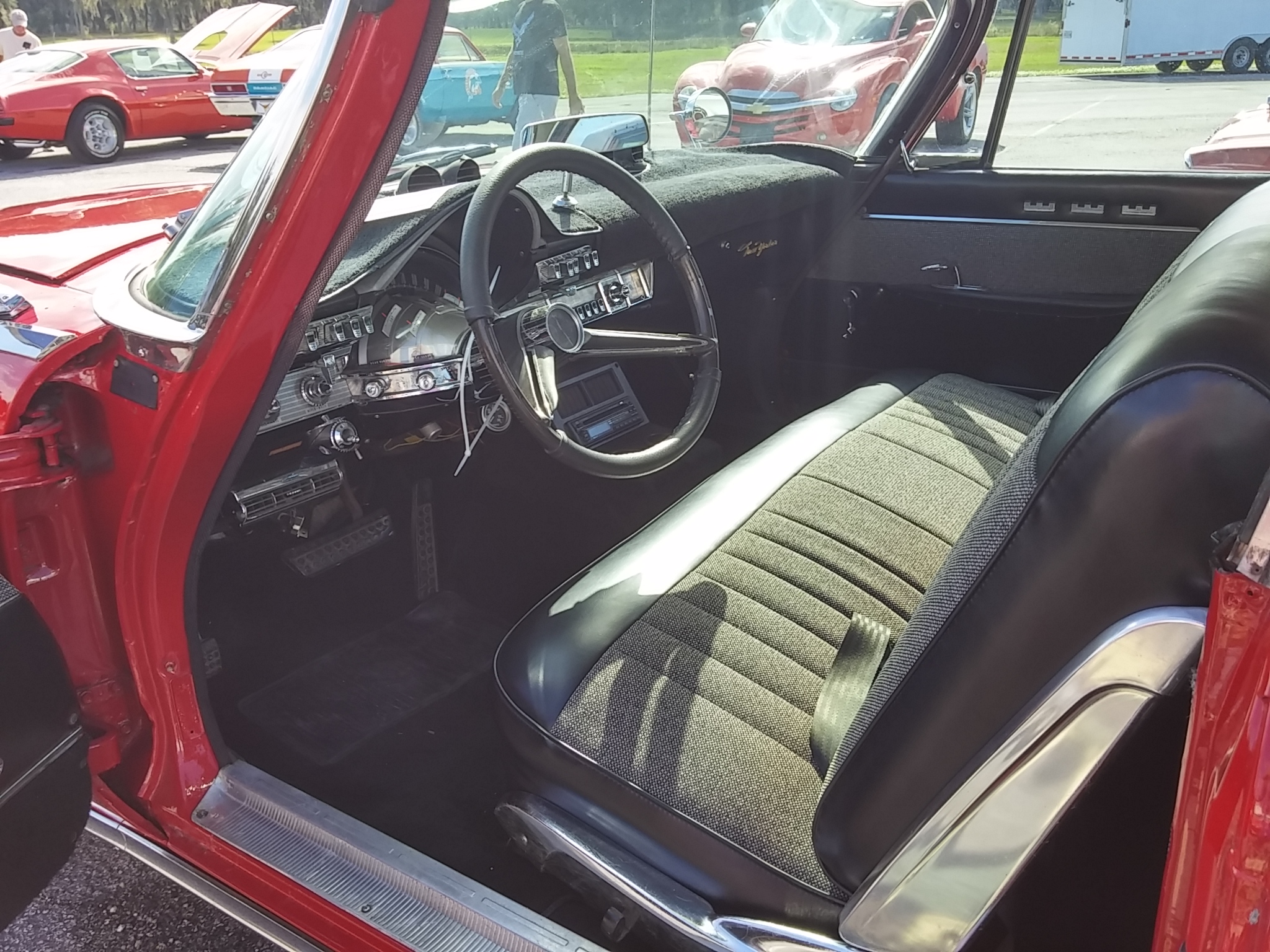 3rd Image of a 1961 CHRYSLER NEW YORKER