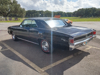 Image 3 of 9 of a 1967 CHEVROLET CHEVELLE