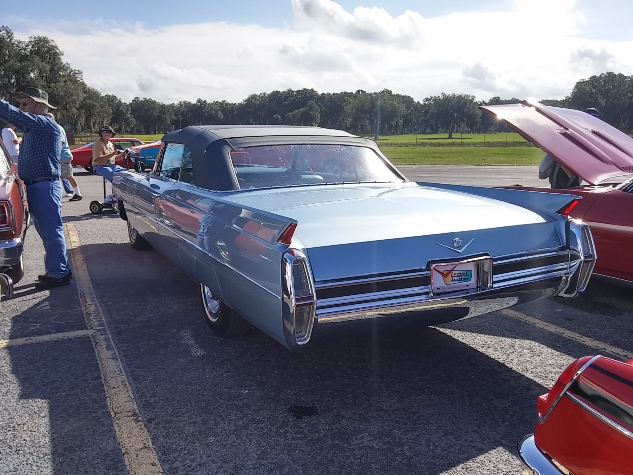 2nd Image of a 1964 CADILLAC DEVILLE