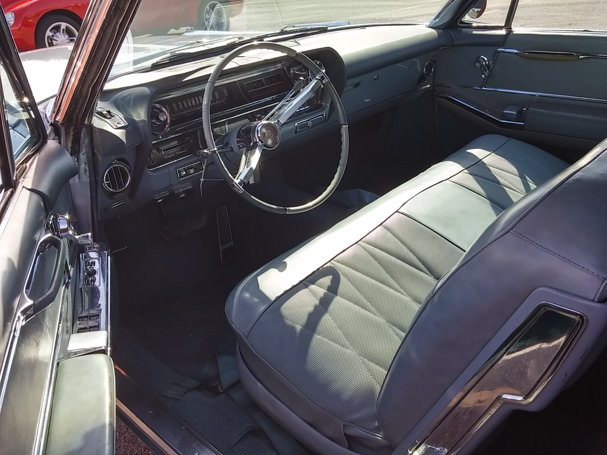 3rd Image of a 1964 CADILLAC DEVILLE