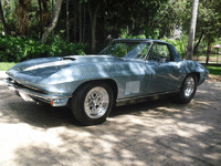 Image 3 of 12 of a 1967 CHEVROLET CORVETTE