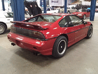 Image 2 of 7 of a 1988 PONTIAC FIERO