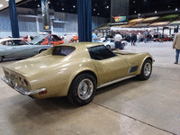 Image 2 of 8 of a 1972 CHEVROLET CORVETTE STINGRAY