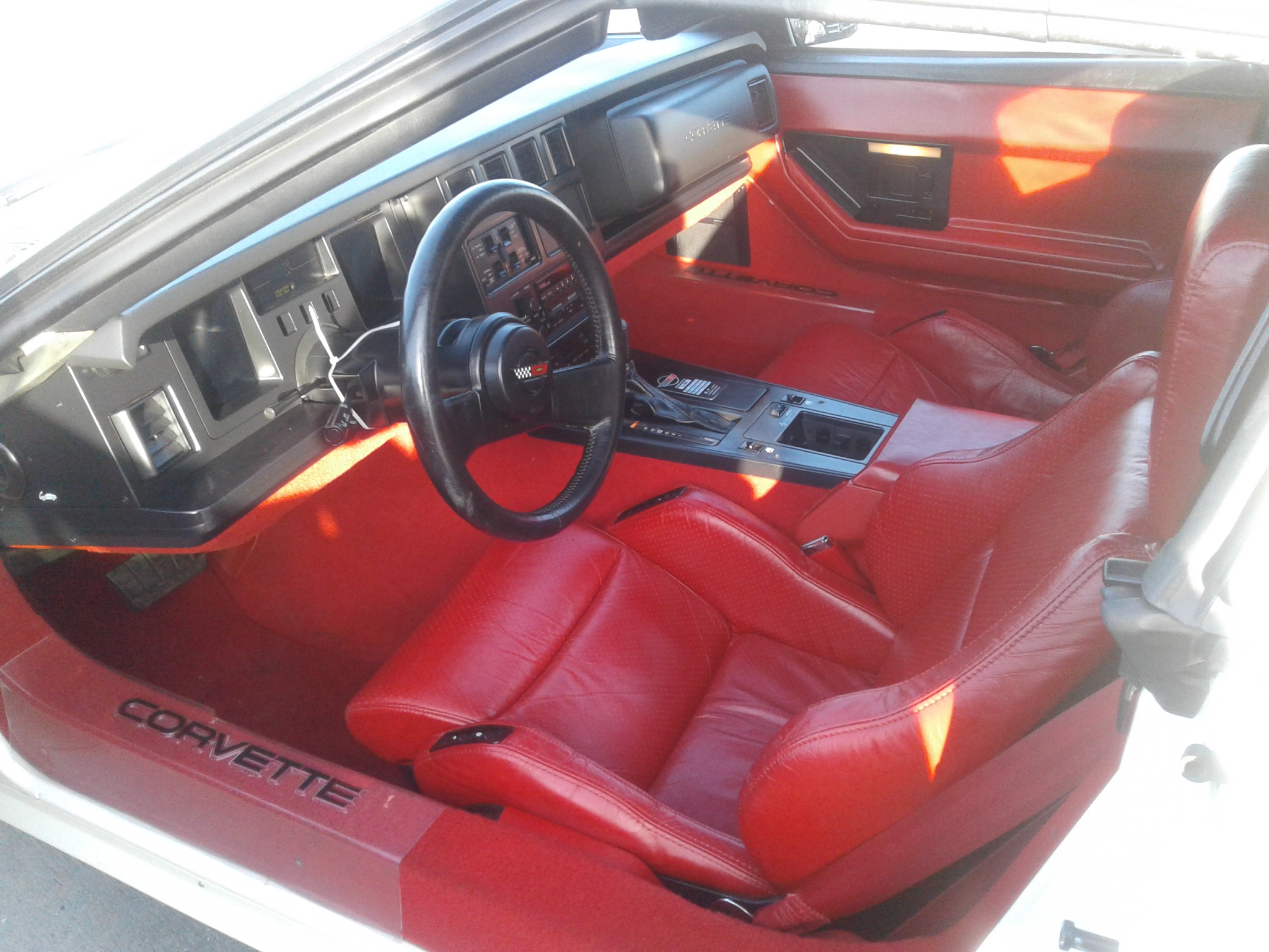 2nd Image of a 1988 CHEVROLET CORVETTE