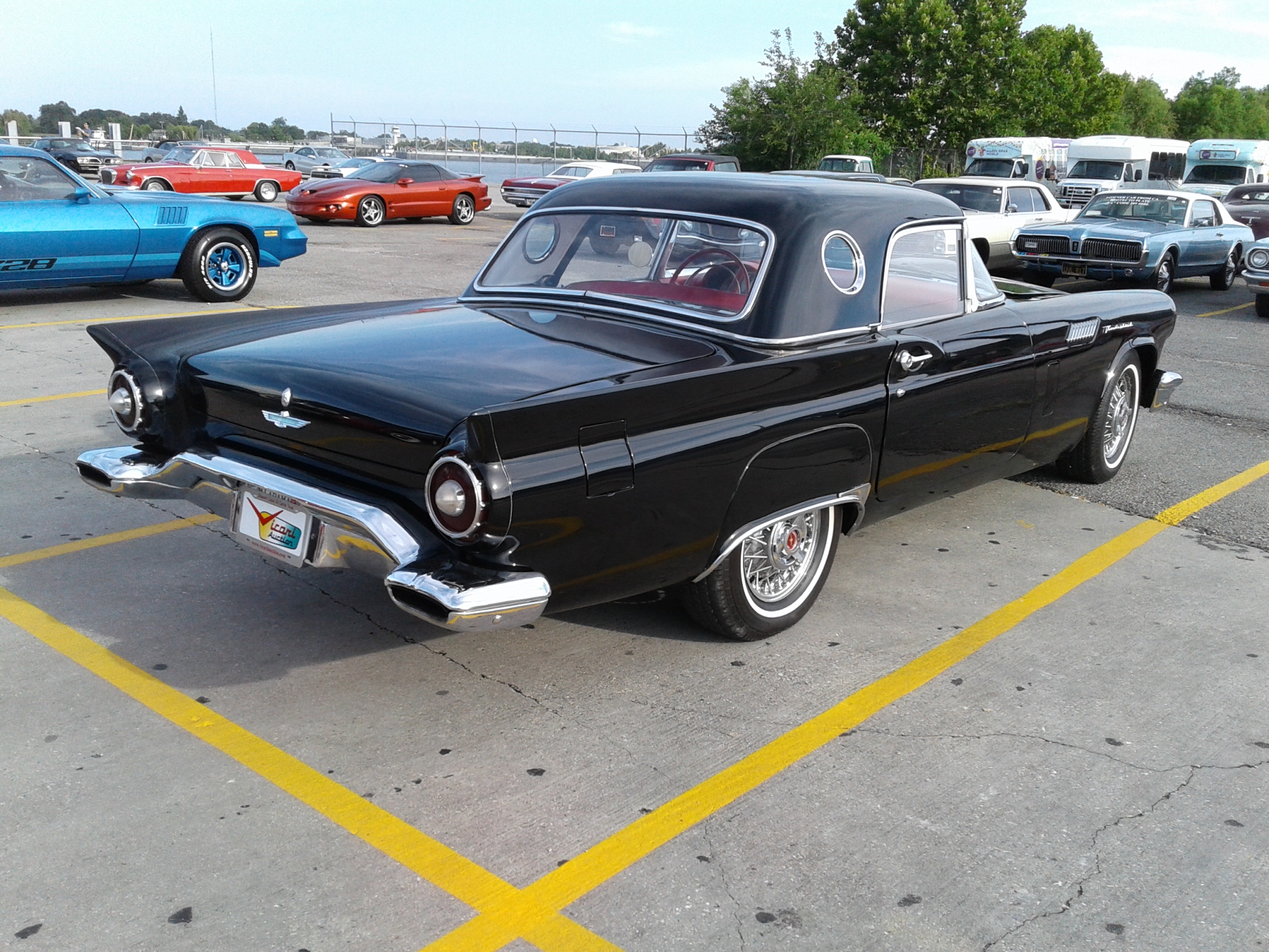 1st Image of a 1957 FORD THUNDERBIRD