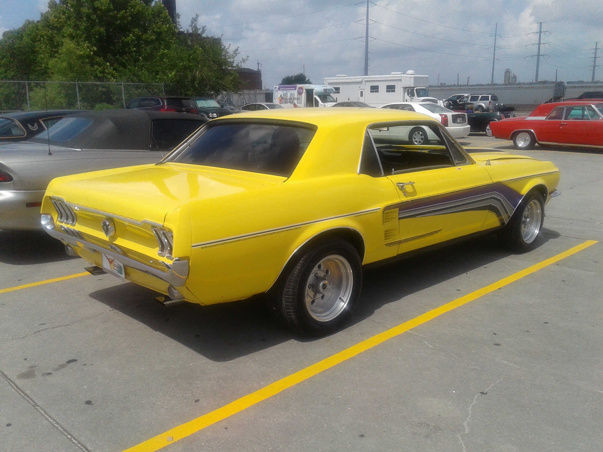 1st Image of a 1967 FORD MUSTANG