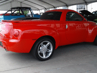 Image 2 of 5 of a 2004 CHEVROLET SSR LS