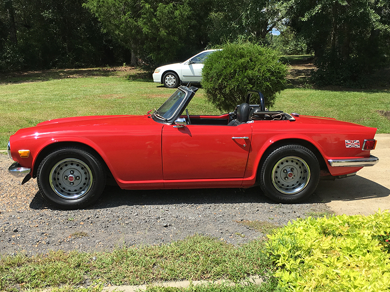 2nd Image of a 1971 TRIUMPH TR-6