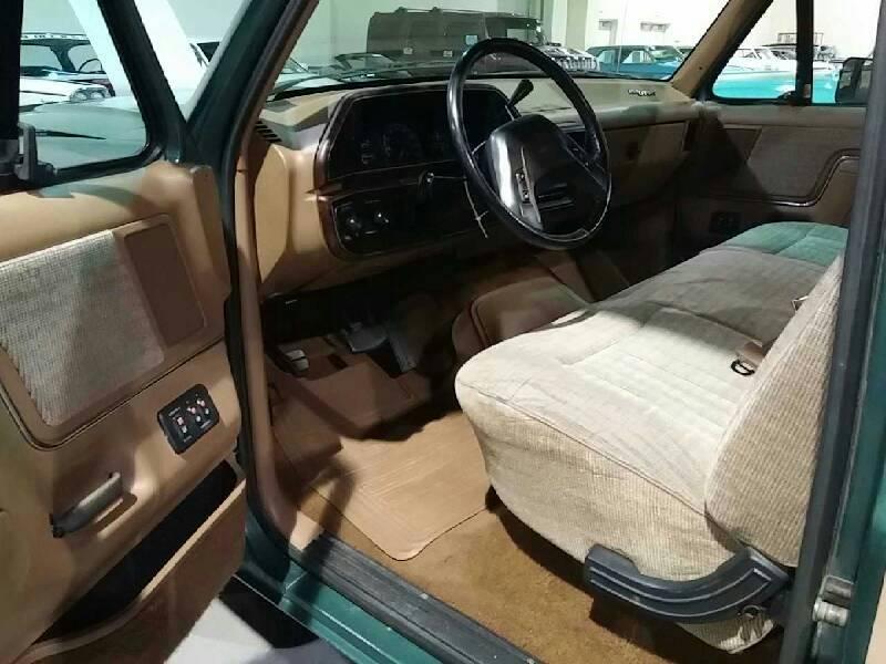 3rd Image of a 1989 FORD F-150