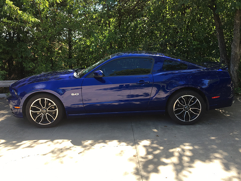 4th Image of a 2013 FORD MUSTANG GT