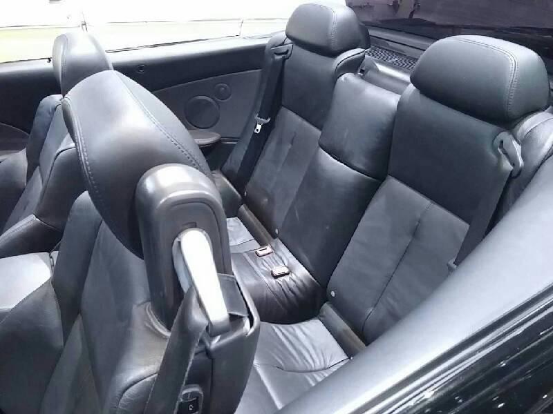 4th Image of a 2005 BMW 6 SERIES 645CIC