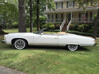 Image 9 of 11 of a 1974 PONTIAC GRAND VILLE