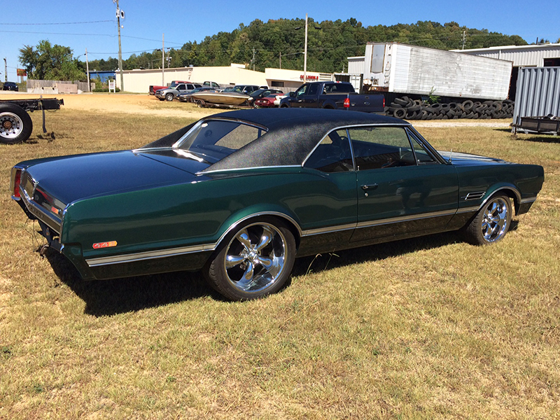 1st Image of a 1966 OLDSMOBILE 442