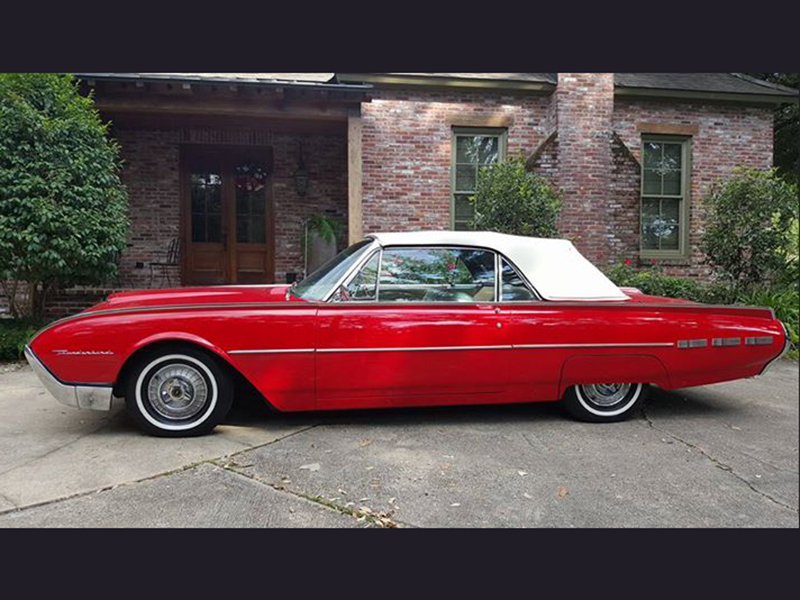 2nd Image of a 1961 FORD THUNDERBIRD