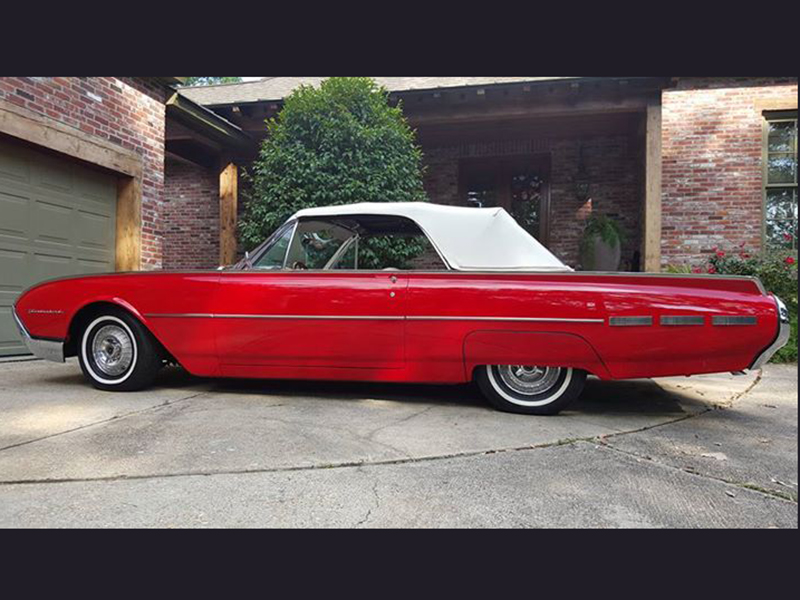 3rd Image of a 1961 FORD THUNDERBIRD