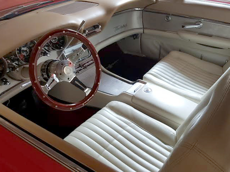 14th Image of a 1961 FORD THUNDERBIRD