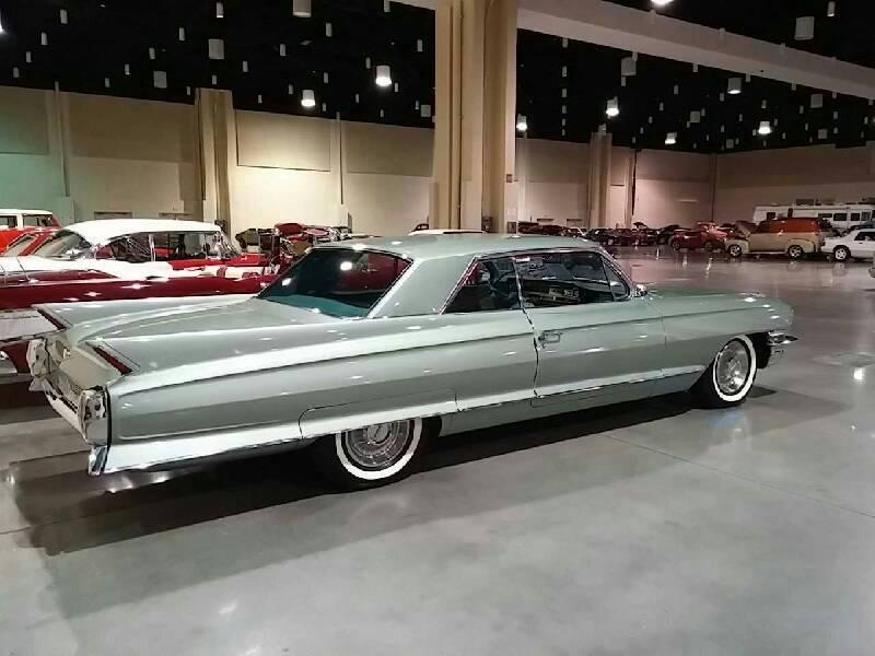 1st Image of a 1962 CADILLAC 562