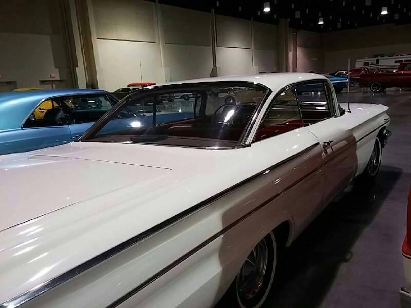 1st Image of a 1960 PONTIAC CATALINA