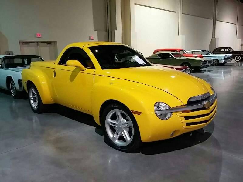 0th Image of a 2004 CHEVROLET SSR