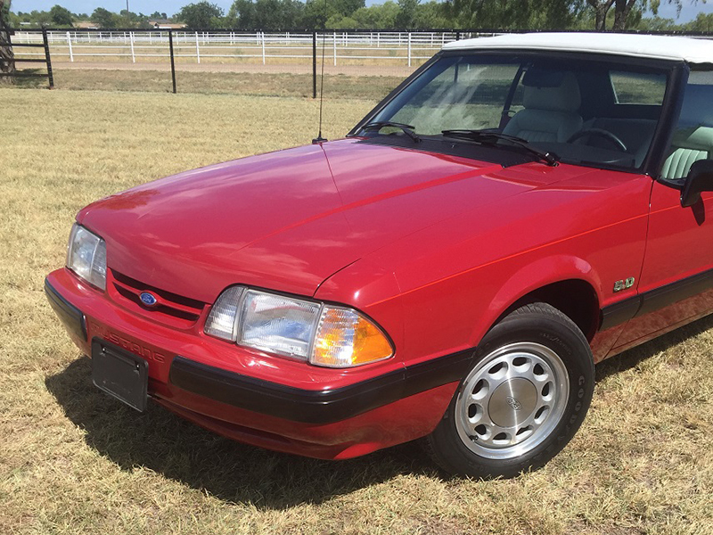 3rd Image of a 1989 FORD MUSTANG LX