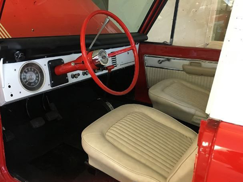 2nd Image of a 1970 FORD BRONCO