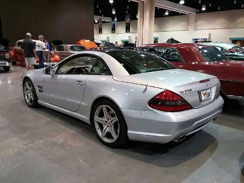 1st Image of a 2009 MERCEDES-BENZ SL-CLASS SL550