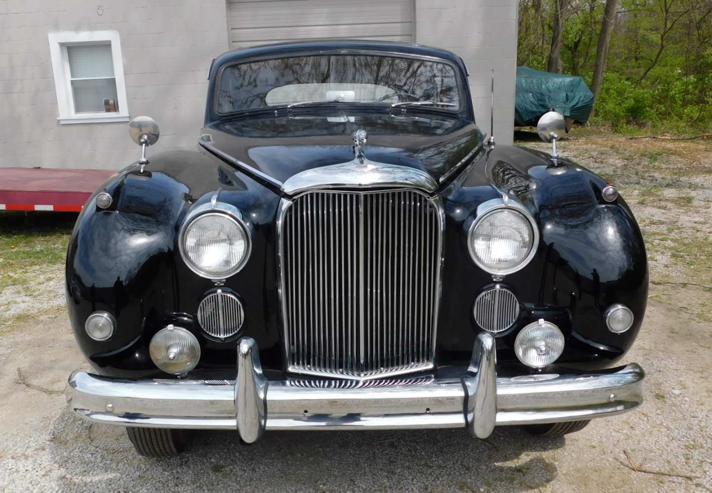 2nd Image of a 1959 JAGUAR MARK IX SALOON