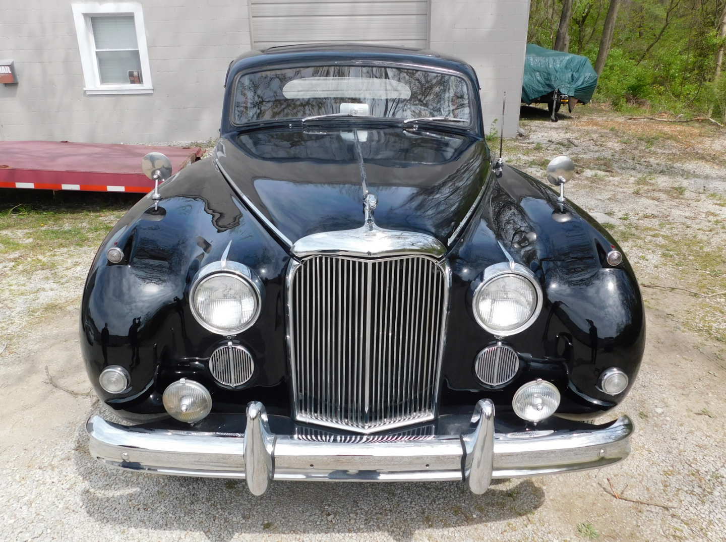 3rd Image of a 1959 JAGUAR MARK IX SALOON