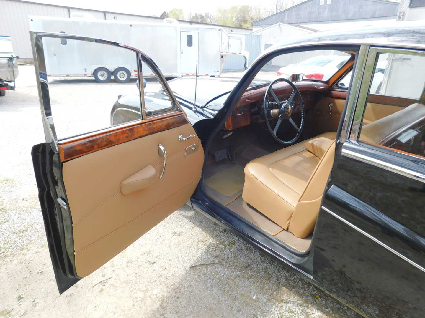 8th Image of a 1959 JAGUAR MARK IX SALOON