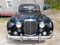 Image 4 of 20 of a 1959 JAGUAR MARK IX SALOON