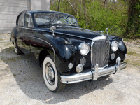 Image 5 of 20 of a 1959 JAGUAR MARK IX SALOON