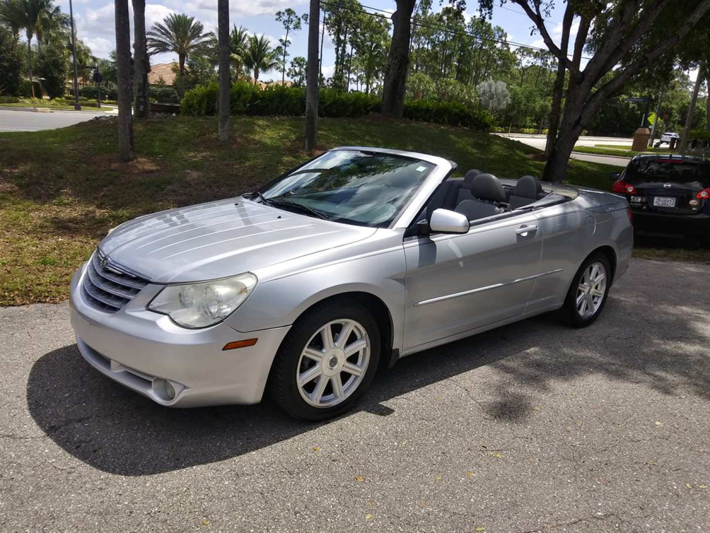 2nd Image of a 2008 CHRYSLER SEBRING TOURING