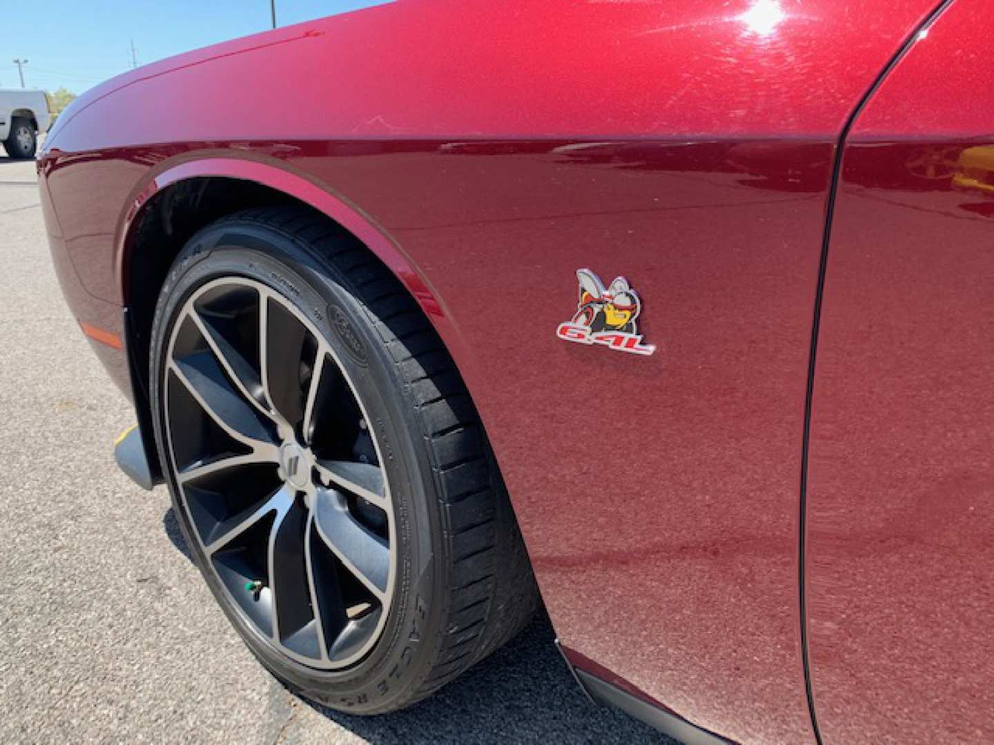 11th Image of a 2018 DODGE CHALLENGER