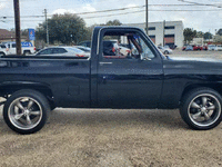 Image 4 of 11 of a 1977 CHEVROLET C10