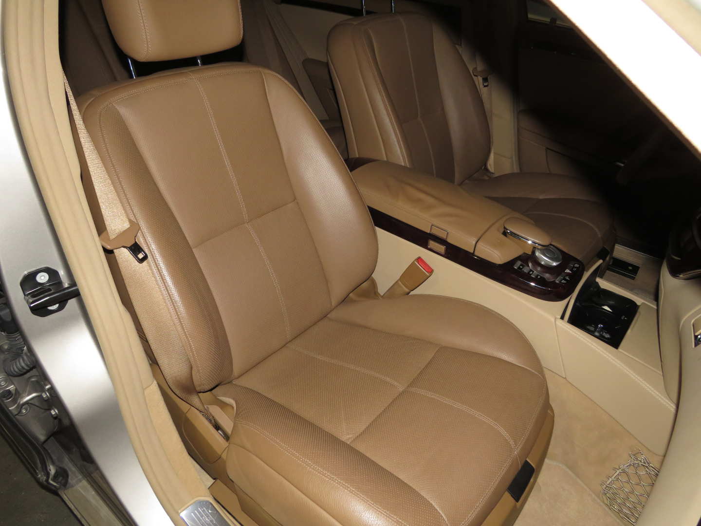 10th Image of a 2007 MERCEDES-BENZ S-CLASS S550