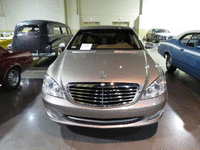 Image 3 of 17 of a 2007 MERCEDES-BENZ S-CLASS S550