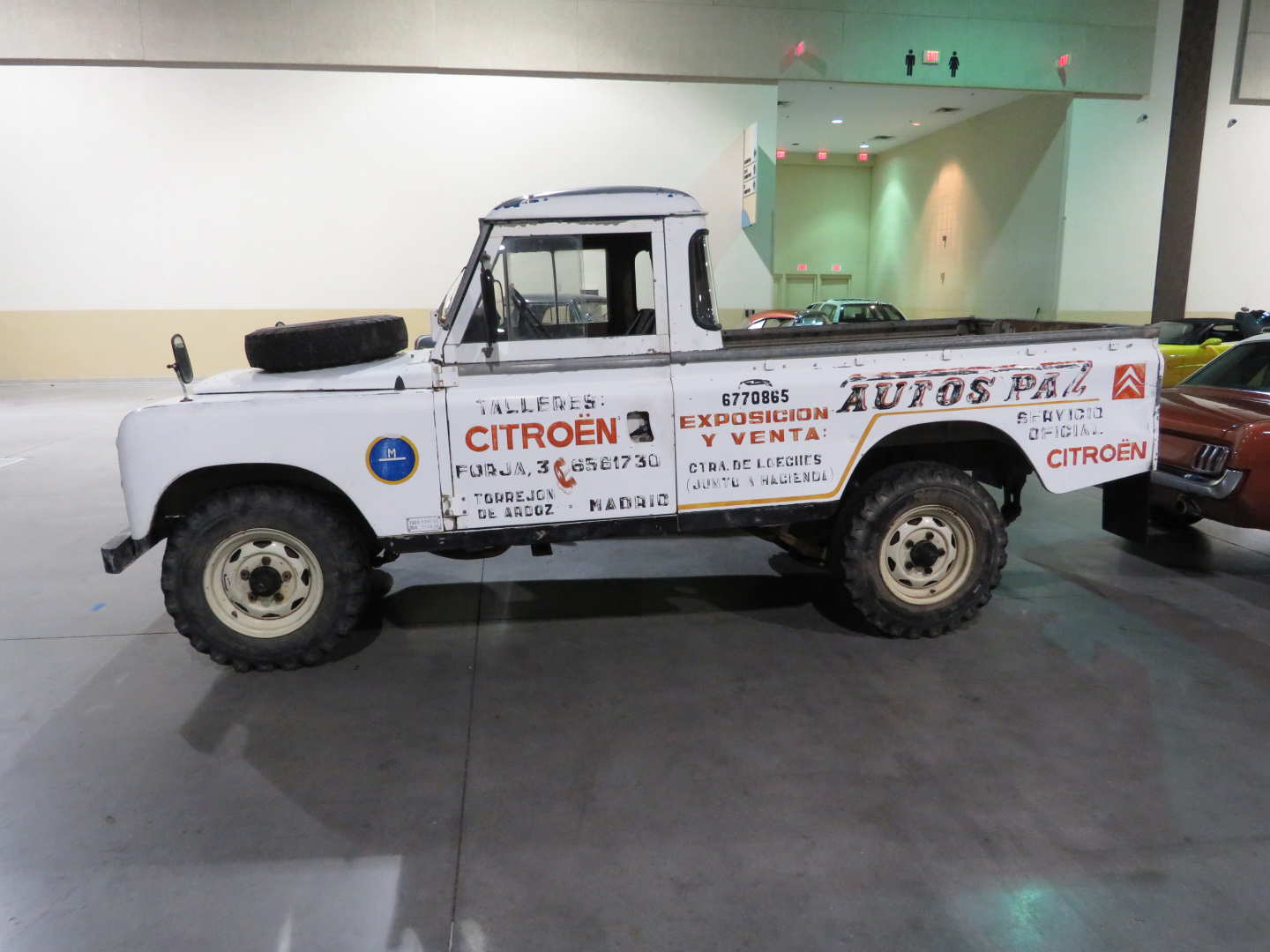 3rd Image of a 1978 LAND ROVER PICKUP