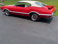 Image 2 of 14 of a 1970 OLDSMOBILE 442