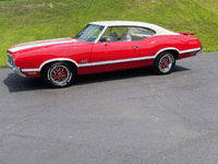 Image 3 of 14 of a 1970 OLDSMOBILE 442
