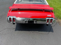 Image 5 of 14 of a 1970 OLDSMOBILE 442