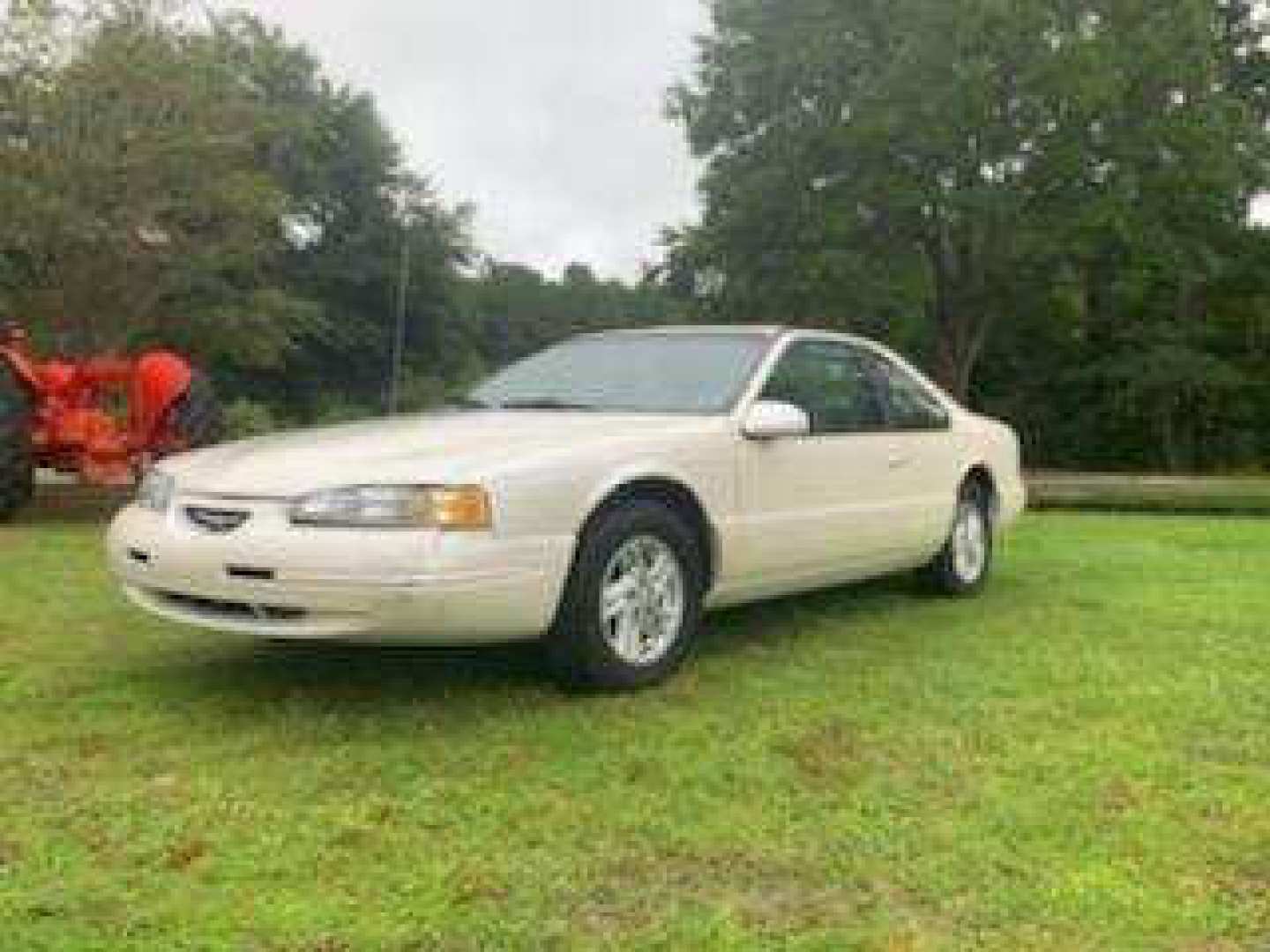1st Image of a 1996 FORD THUNDERBIRD LX