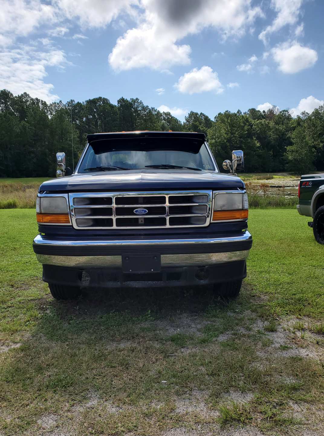 2nd Image of a 1995 FORD F-350