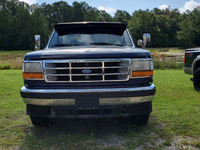 Image 2 of 12 of a 1995 FORD F-350