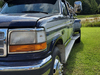 Image 3 of 12 of a 1995 FORD F-350