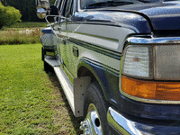 Image 4 of 12 of a 1995 FORD F-350