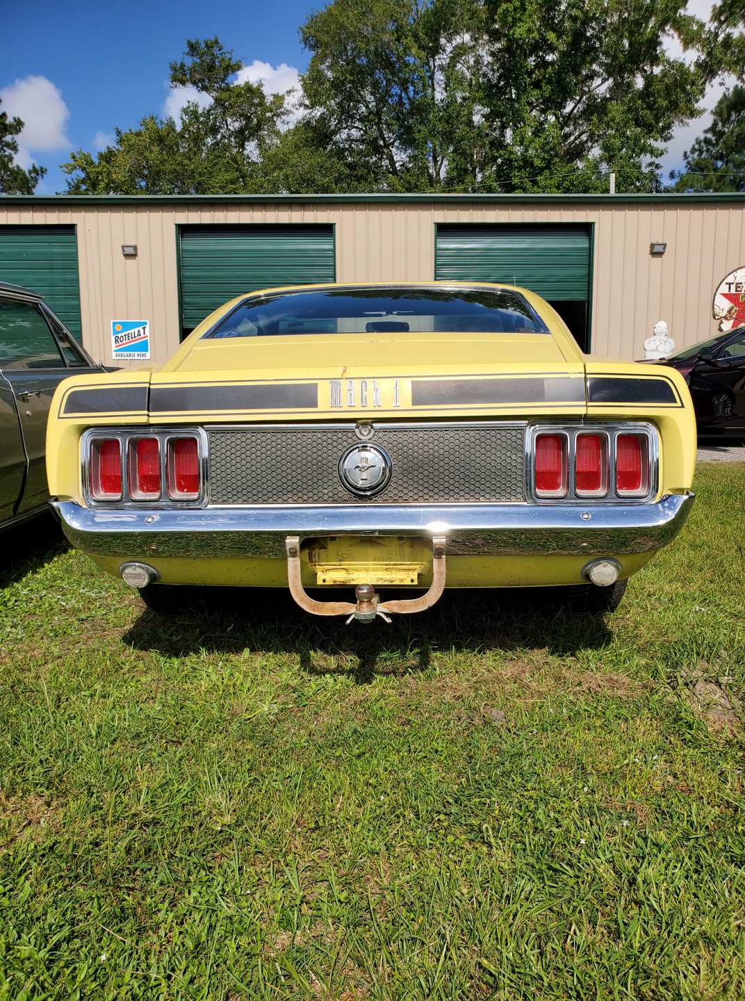 2nd Image of a 1970 FORD MUSTANG MACH I