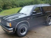 Image 4 of 6 of a 1988 CHEVROLET BLAZER S10