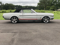 Image 4 of 16 of a 1965 FORD MUSTANG