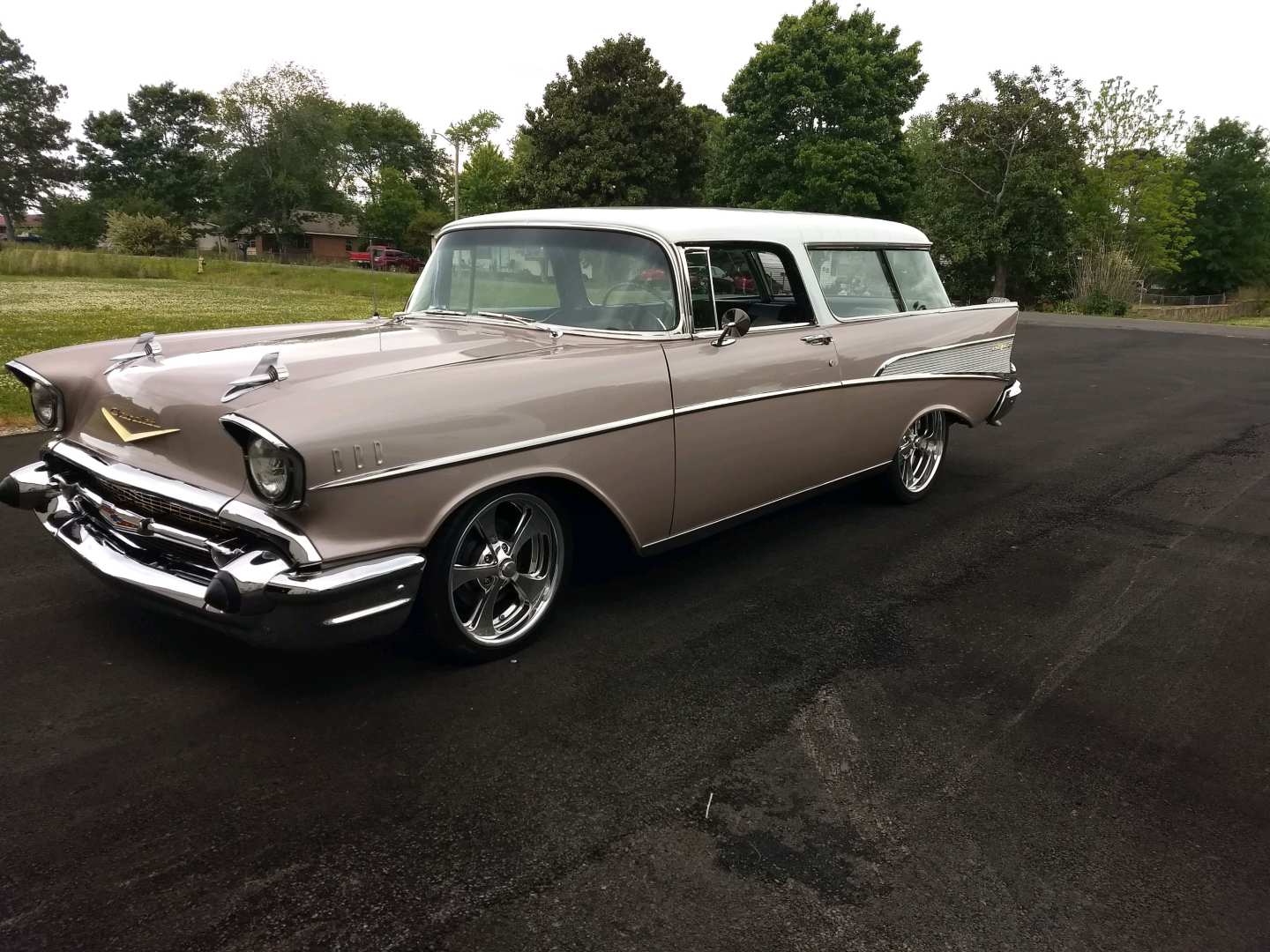 4th Image of a 1957 CHEVROLET NOMAD