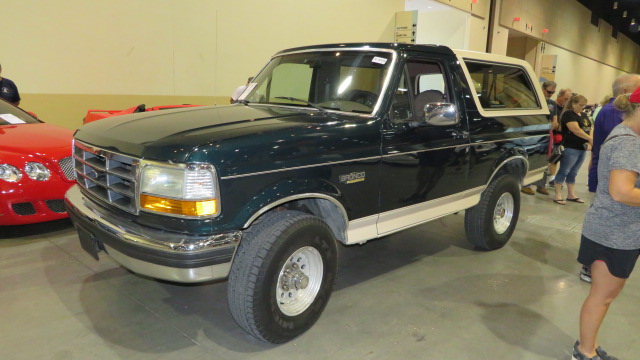 1st Image of a 1993 FORD BRONCO
